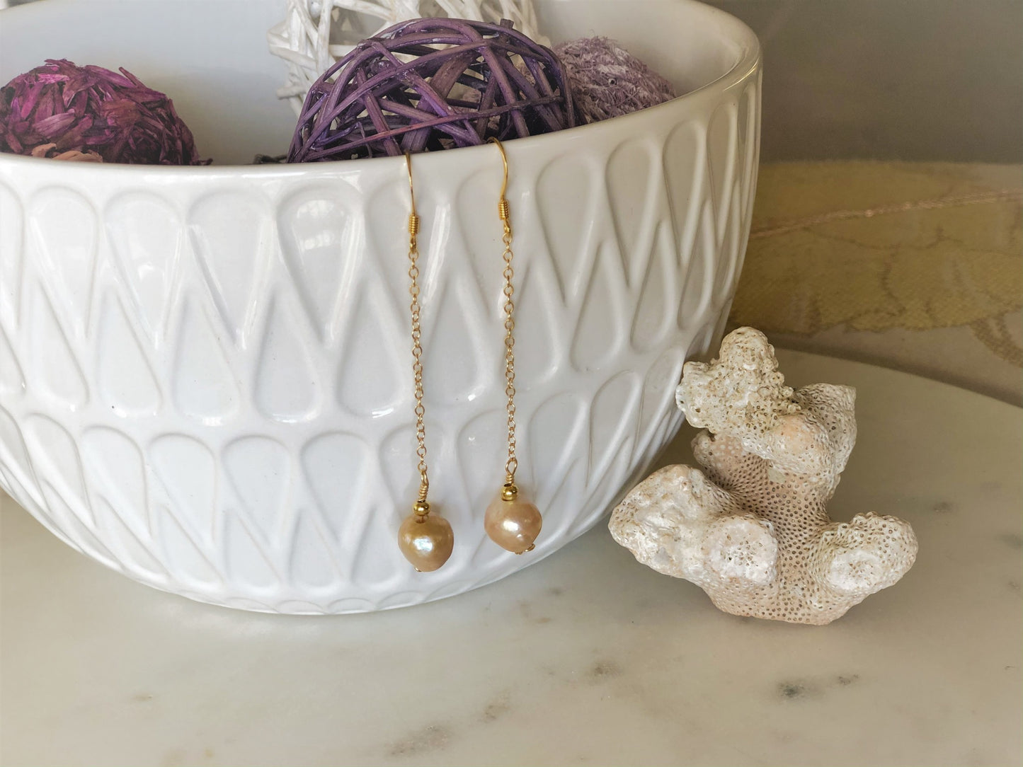 Single Freshwater Pearl 14k Gold Drop Chain Earrings